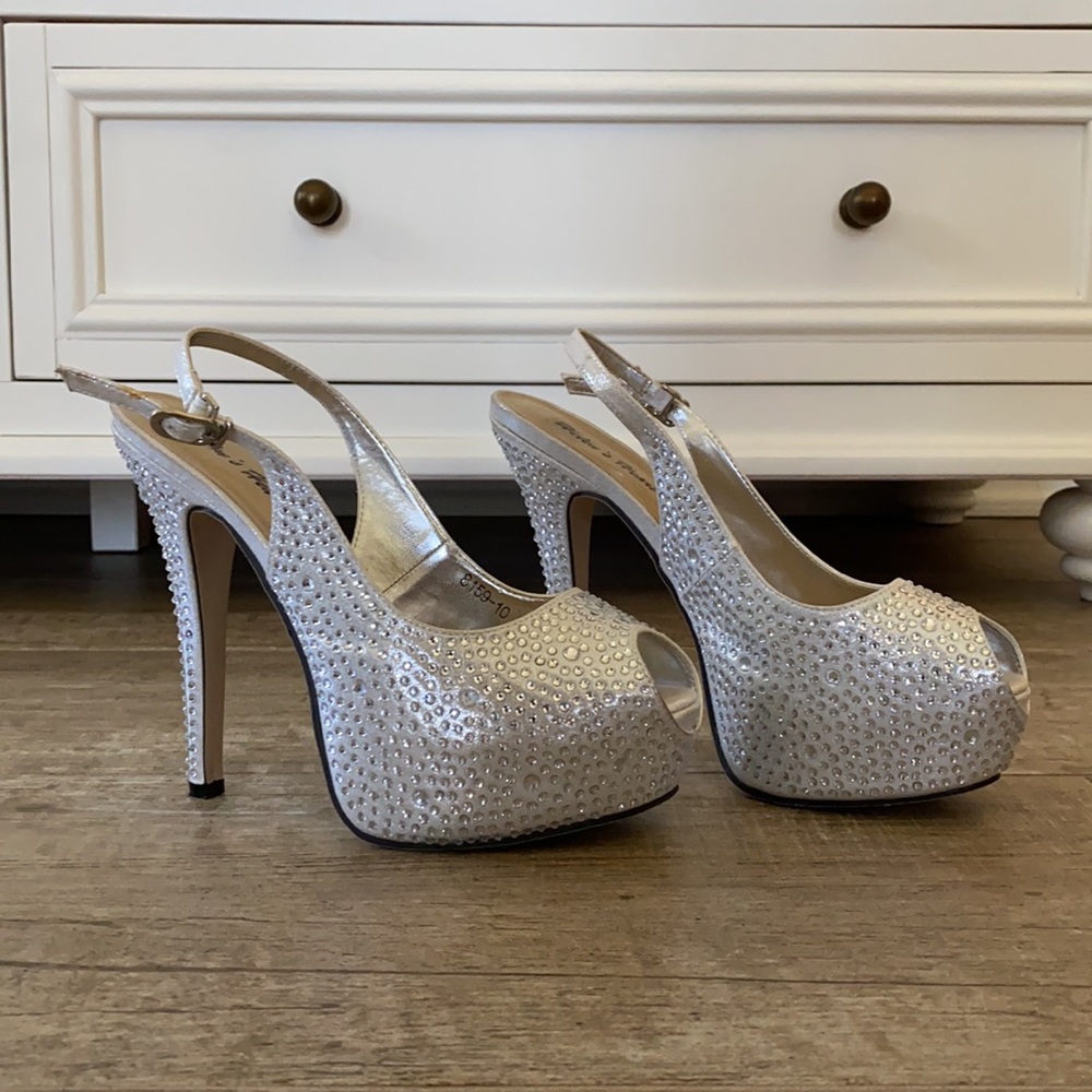 Helen’s Heart Platforms
